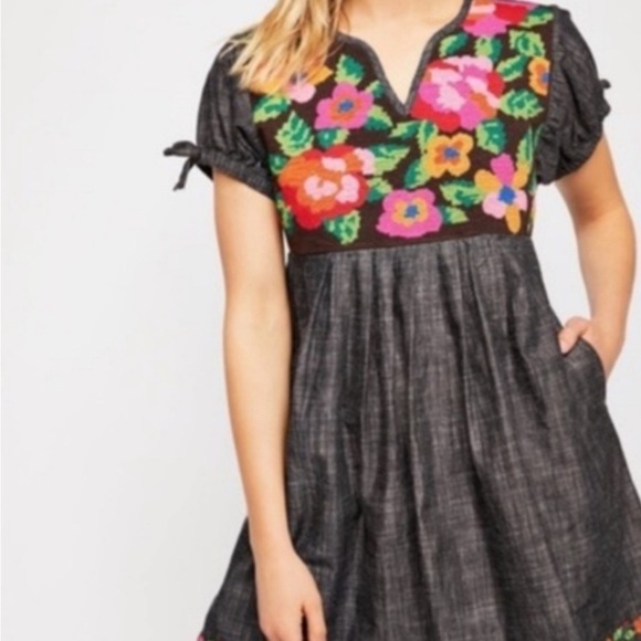 Free People Dress Women Size XS Floral Embroidered Chambray Mini Short Sleeve - Picture 1 of 12